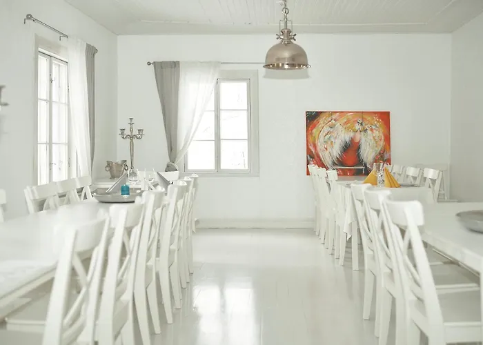 Naissaaren Valo Bed & Breakfast