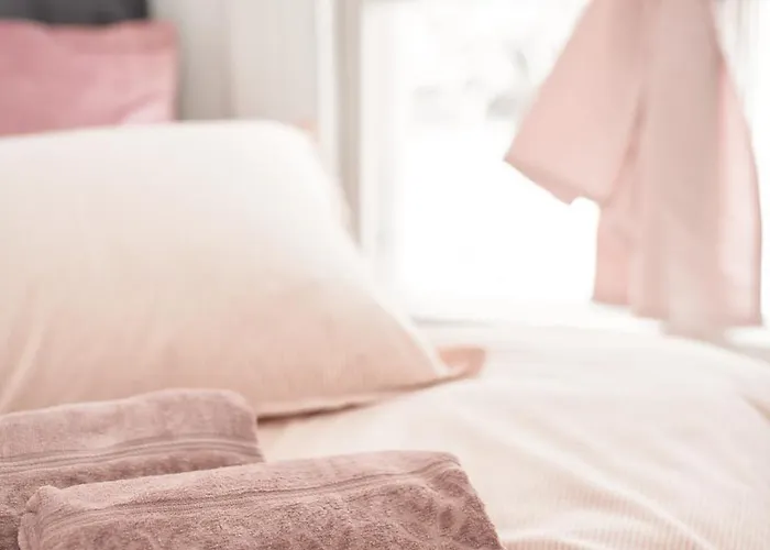 Naissaaren Valo Bed & Breakfast