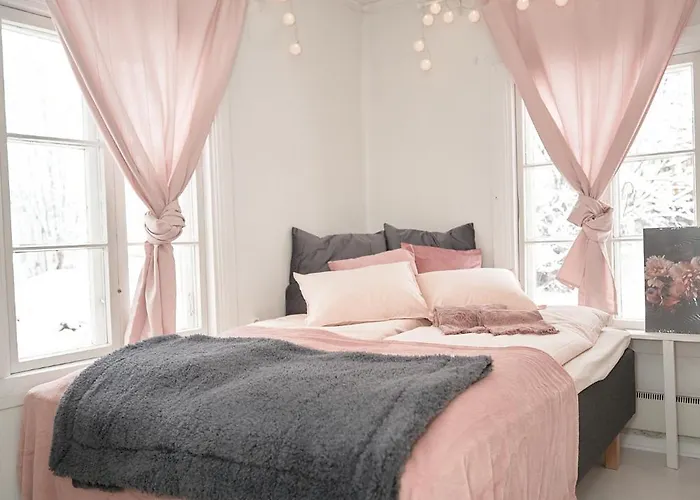 Naissaaren Valo Bed & Breakfast *